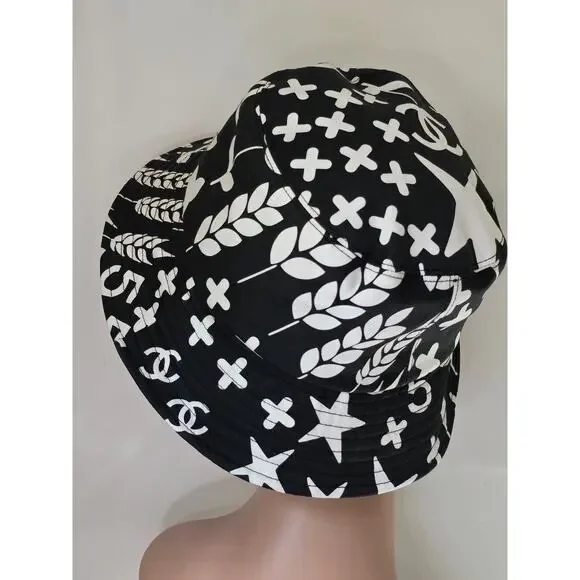 Chanel Black Interlocking CC Printed bucket hat M sz